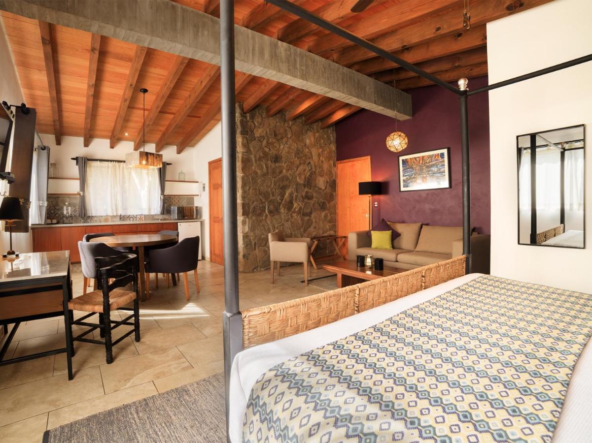 Hotel Amate Del Rio มาลินาลโค ภายนอก รูปภาพ